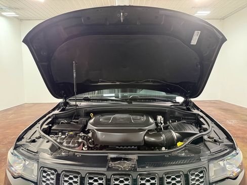 Used 2020 Jeep Grand Cherokee Altitude AWD/4WD image 84