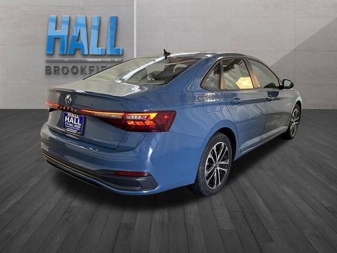Certified 2025 Volkswagen Jetta Sport FWD image 6
