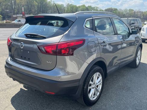 Used 2017 Nissan Rogue Sport SV FWD image 5