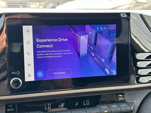 Certified 2025 Toyota Camry SE image 31