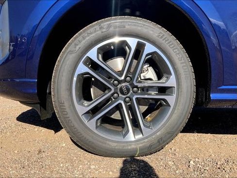 New 2025 Audi Q5 Premium Plus image 11