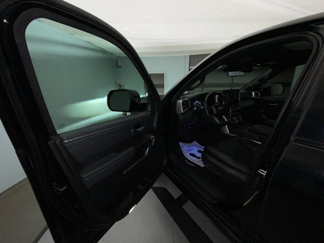 Used 2023 Toyota Tundra Platinum w/ Advanced Package AWD/4WD image 11