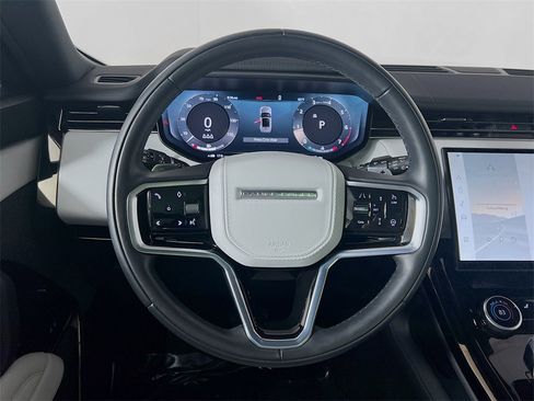 Used 2023 Land Rover Range Rover Sport SE image 11