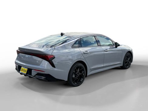New 2026 Kia K5 GT-Line image 5