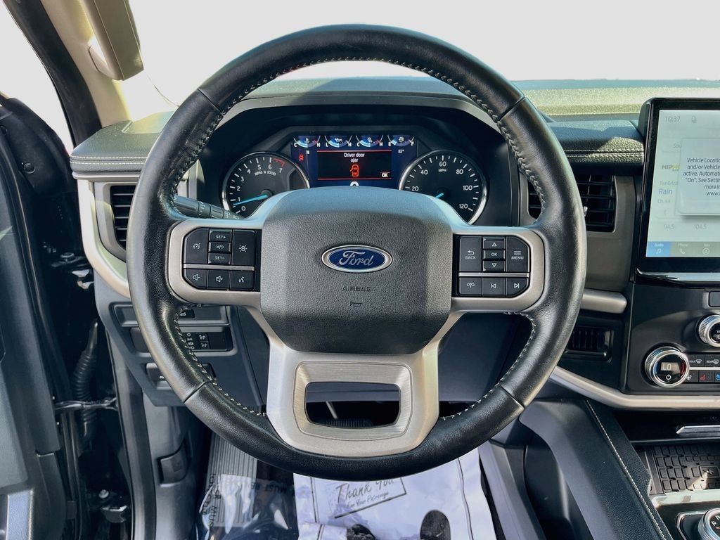 Used 2022 Ford Expedition XLT RWD image 11