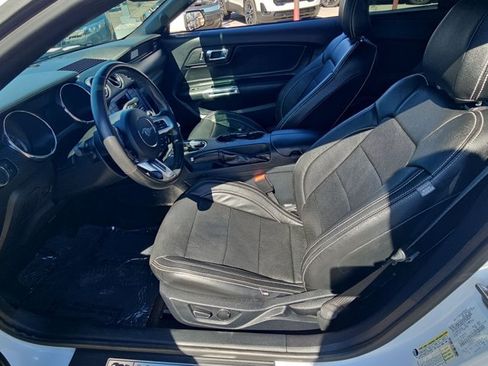 Used 2015 Ford Mustang Convertible w/ Equipment Group 051A RWD image 15