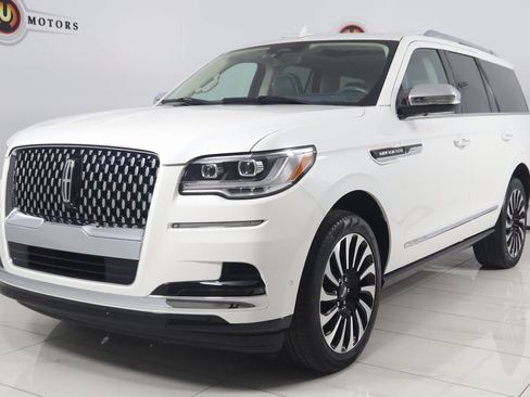 Used 2023 Lincoln Navigator Black Label image 5