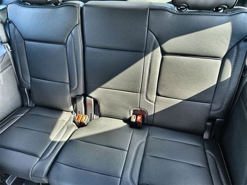 New 2026 GMC Yukon Denali w/ Sun & Power Step Package image 18