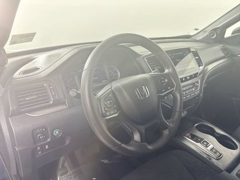 Used 2022 Honda Pilot Sport image 25