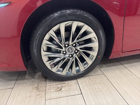 New 2025 Lexus ES 350 Luxury image 14