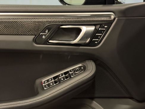 Certified 2023 Porsche Macan GTS image 14