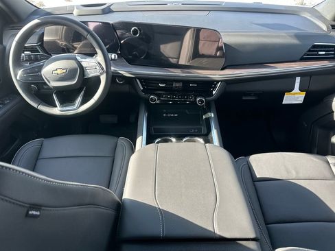 New 2026 Chevrolet Suburban Premier w/ Sun And Tow Package image 18