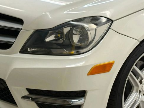 Used 2012 Mercedes-Benz C 250 Coupe image 4