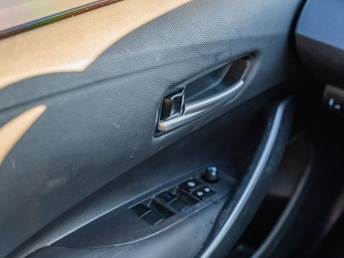 Used 2022 Toyota Corolla SE image 24