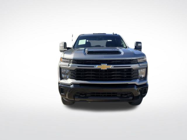 Used 2025 Chevrolet Silverado 2500 Custom w/ Custom Value Package AWD/4WD image 2