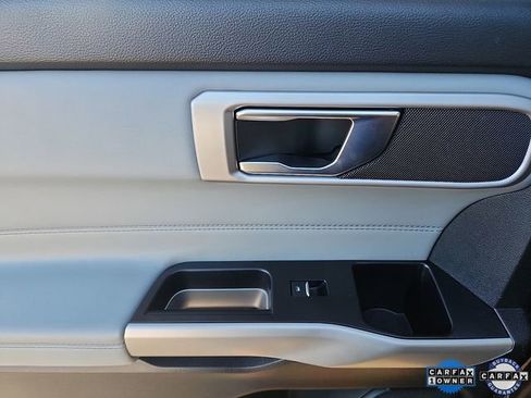 Certified 2022 Ford Explorer XLT w/ Equipment Group 202A image 27