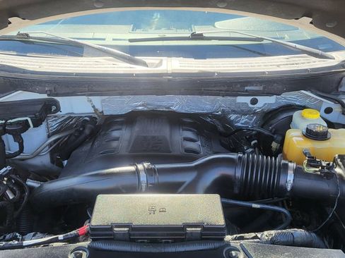 Used 2014 Ford F150 Platinum image 38