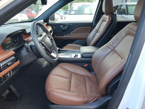 Certified 2023 Lincoln Aviator Reserve w/ Elements Package Plus RWD image 12