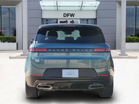 Certified 2025 Land Rover Range Rover Sport SE image 6