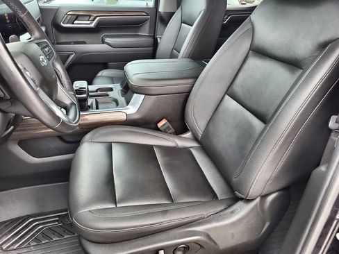 Used 2023 Chevrolet Silverado 1500 RST AWD/4WD image 19
