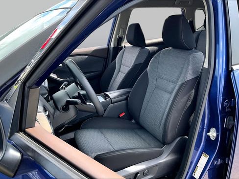 Certified 2023 Nissan Rogue SV FWD image 8