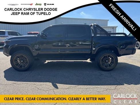 Used 2021 Toyota Tacoma SR5 image 10