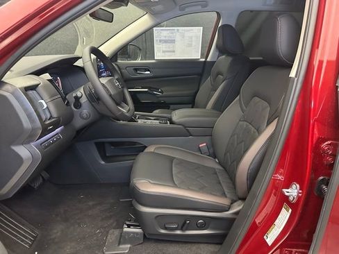 New 2026 Nissan Pathfinder Platinum w/ Cargo Package AWD/4WD image 20