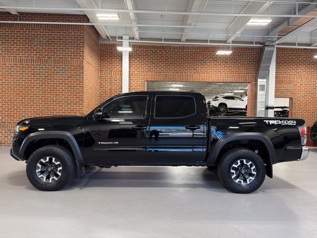 Used 2023 Toyota Tacoma TRD Off-Road AWD/4WD image 4
