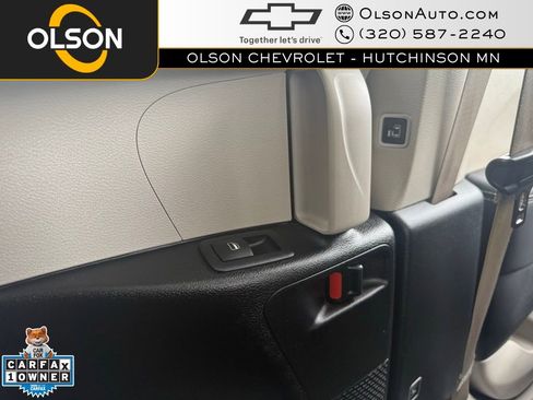 Used 2024 Chrysler Pacifica Touring-L image 19