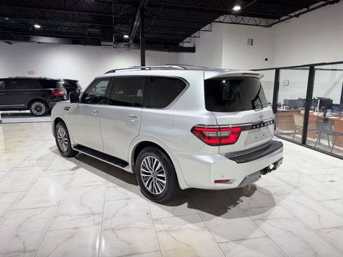 Used 2022 Nissan Armada SL w/ Captain's Chairs Package RWD image 10