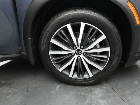 Certified 2025 INFINITI QX60 Sensory image 30