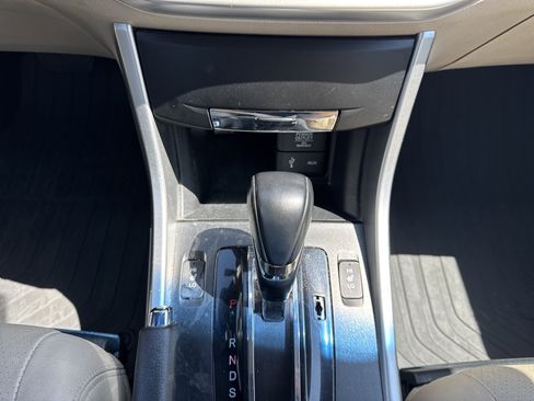 Used 2013 Honda Accord EX-L image 8