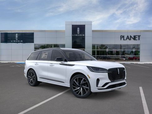 New 2026 Lincoln Aviator Black Label AWD/4WD image 7