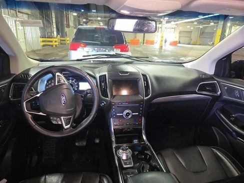 Used 2019 Ford Edge Titanium w/ Equipment Group 301A image 7