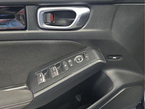 Used 2023 Honda Civic EX image 9