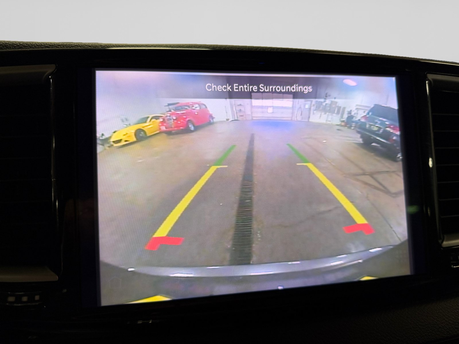 Used 2022 Chrysler Pacifica Touring-L FWD image 30