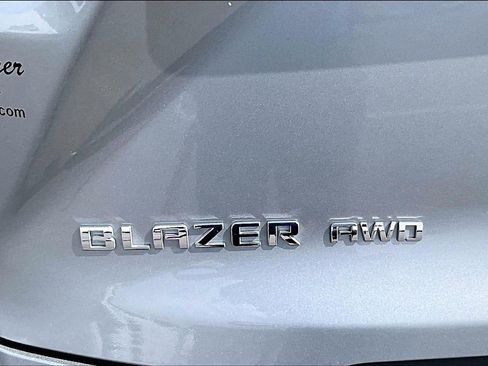 Used 2025 Chevrolet Blazer LT w/ Convenience Package image 30
