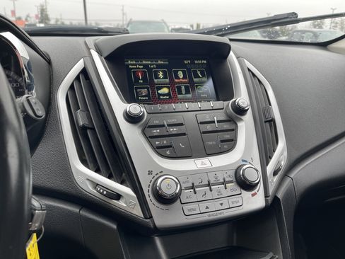 Used 2017 GMC Terrain SLE FWD image 17