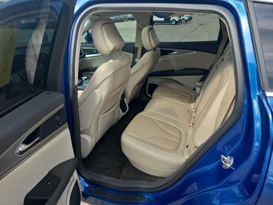 Used 2020 Lincoln Nautilus Reserve w/ Equipment Group 201A AWD/4WD image 9