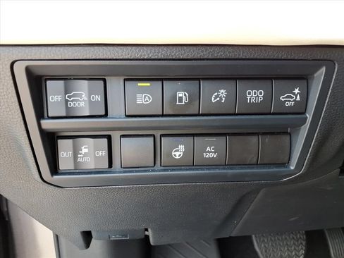 Certified 2024 Toyota Sequoia Capstone AWD/4WD image 22