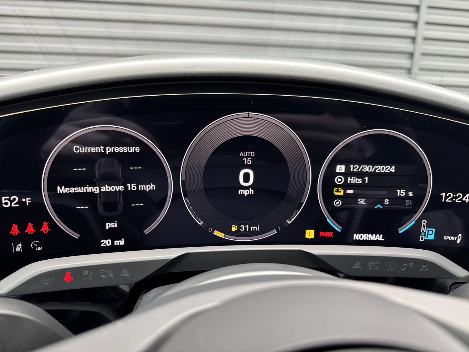 Certified 2025 Porsche Taycan w/ Premium Package RWD image 39