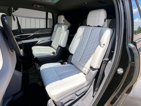 New 2026 Cadillac Escalade IQ Sport 1 w/ LPO, ONYX Package AWD/4WD image 10