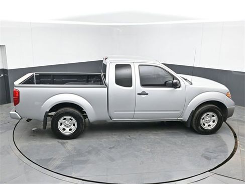 Used 2019 Nissan Frontier S image 36