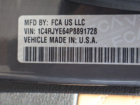 Used 2023 Jeep Grand Cherokee Summit image 20