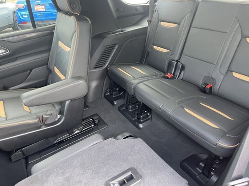 Used 2024 GMC Yukon AT4 w/ Technology Package image 24