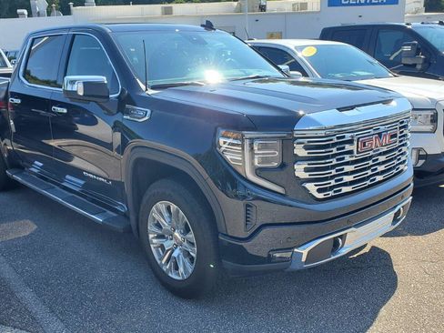 Used 2025 GMC Sierra 1500 Denali AWD/4WD image 2