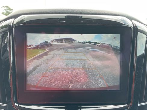 Used 2019 Chevrolet Traverse LT FWD image 38
