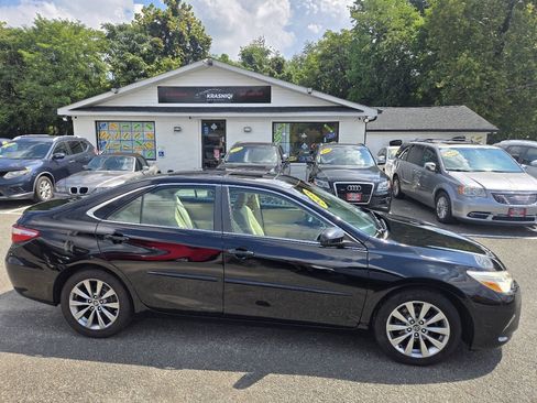 Used 2015 Toyota Camry XLE FWD image 5