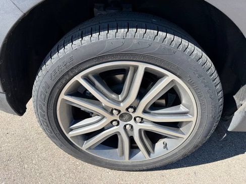 Used 2024 Ford Edge Titanium w/ Equipment Group 301A AWD/4WD image 12