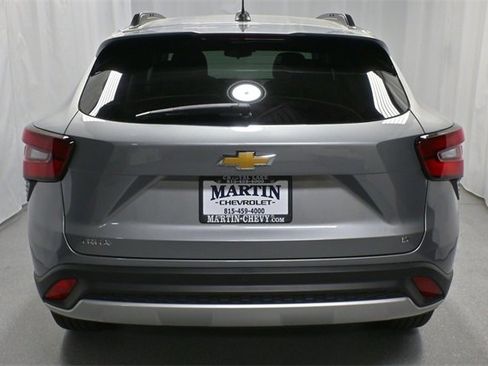 New 2025 Chevrolet Trax LT w/ Driver Confidence Package image 4
